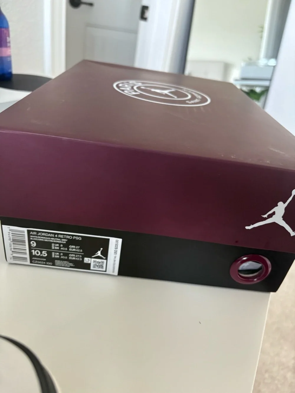 Jordan 4 Retro PSG Paris Saint-German